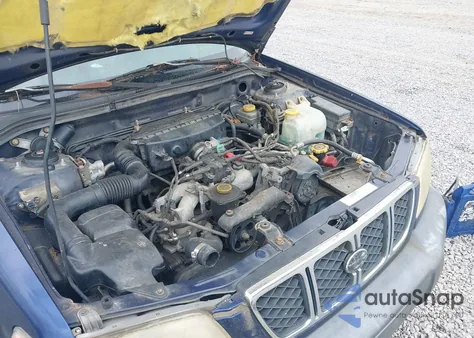 2001 Subaru Forester L из США, поврежденный, VIN JF1SF63531G720490